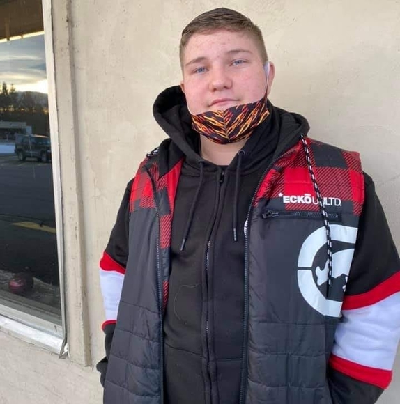 Meet your Posher, Karmel - Picture 1 of 1